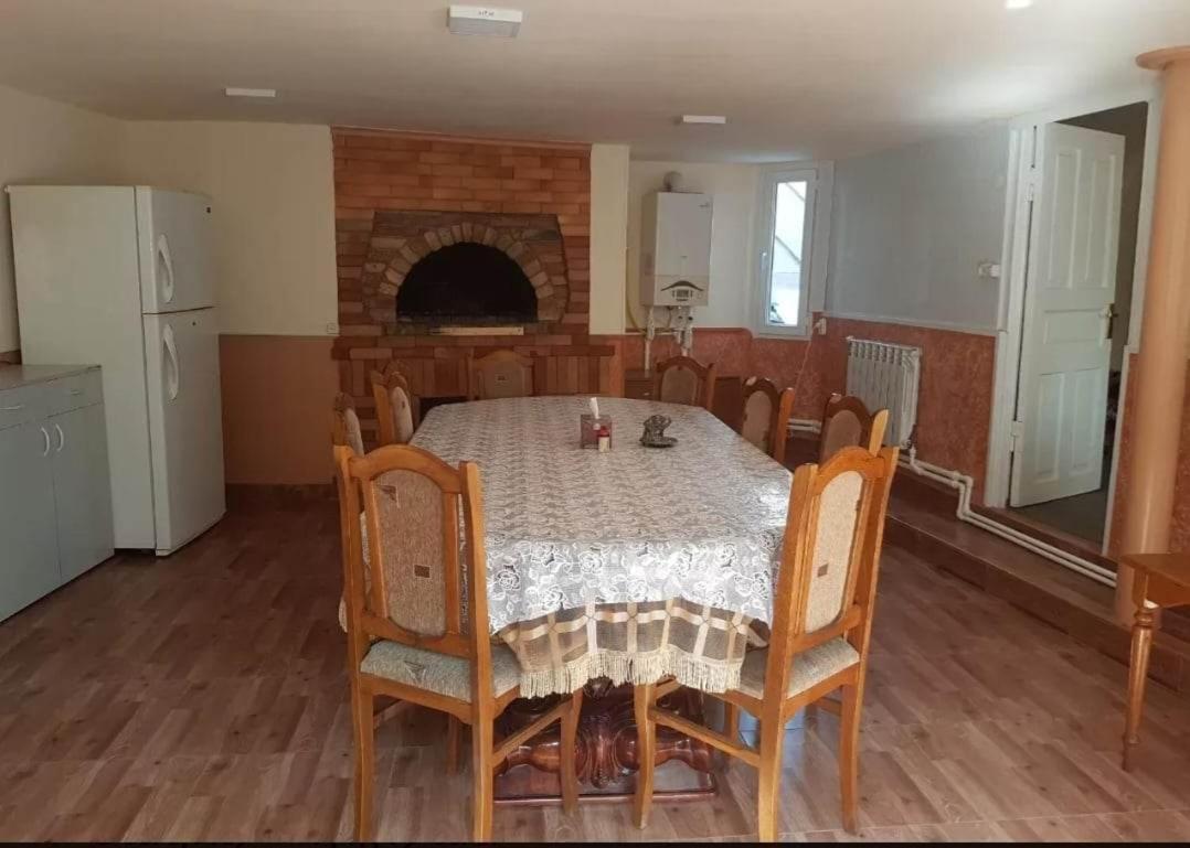 Arman Guest House Дилиян Екстериор снимка